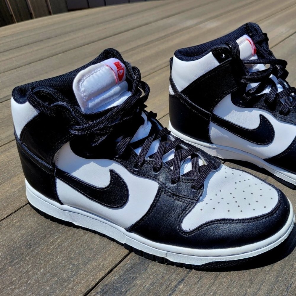 Nike Womens Dunk High Black & White U.S. Size 9.5